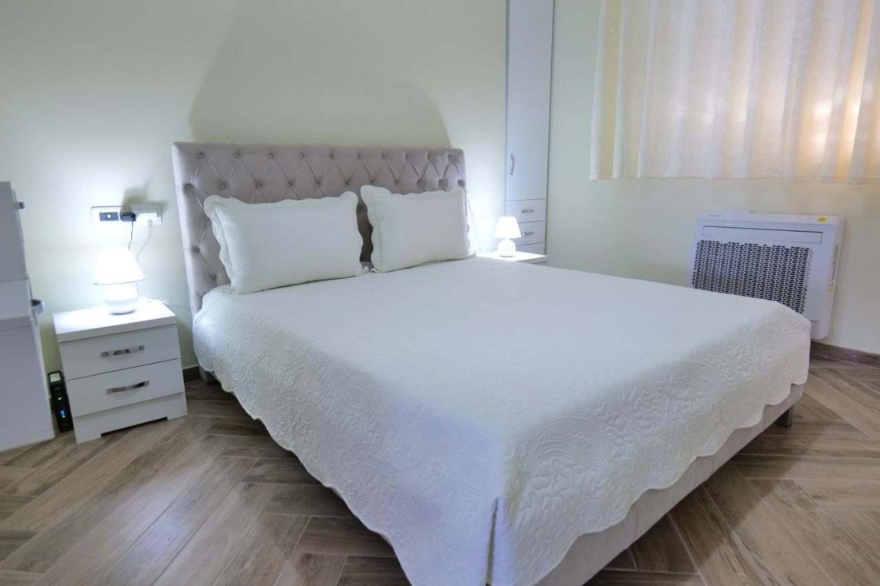 Kosta Apartments Саранда Экстерьер фото